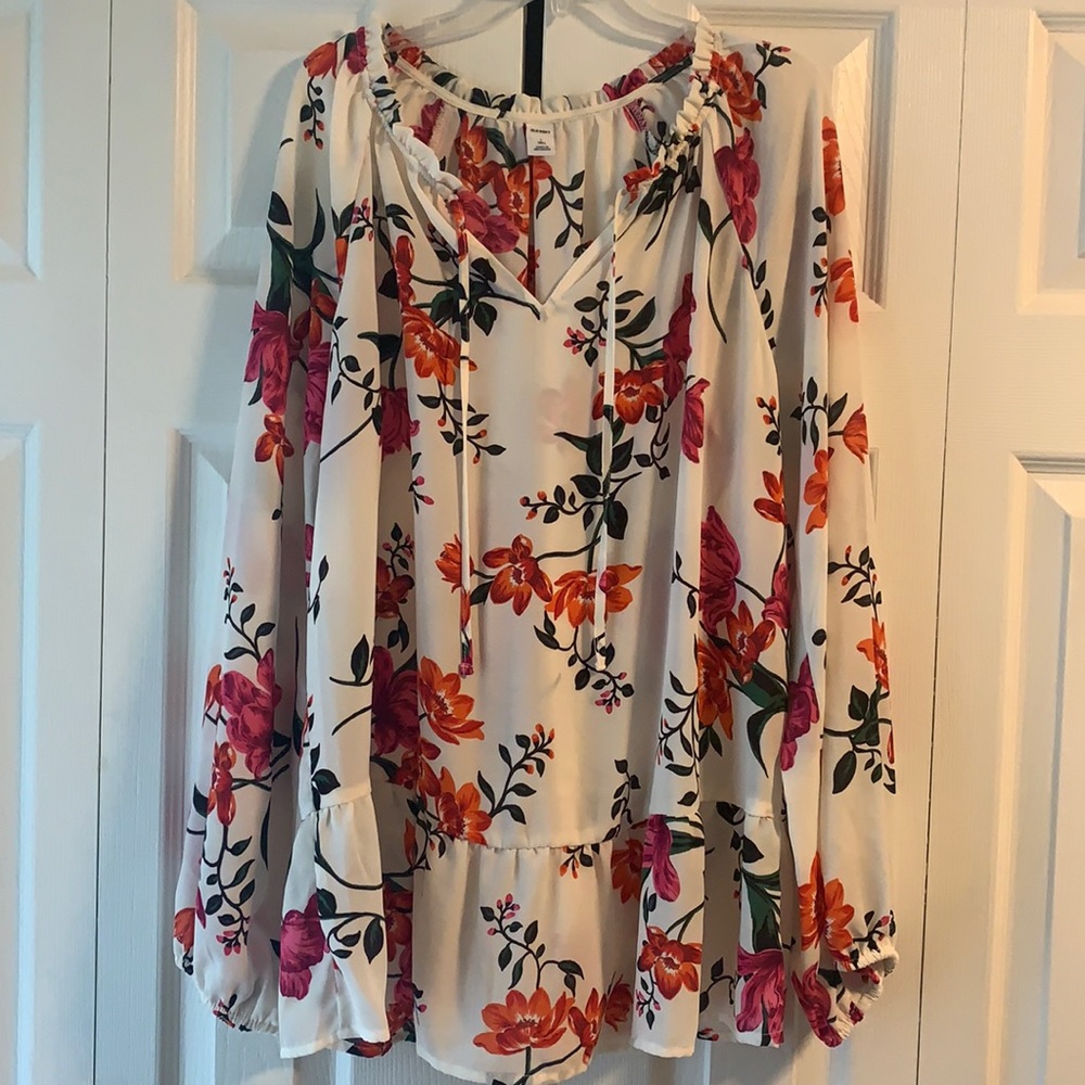 Womens Ruffle Hem Blouse